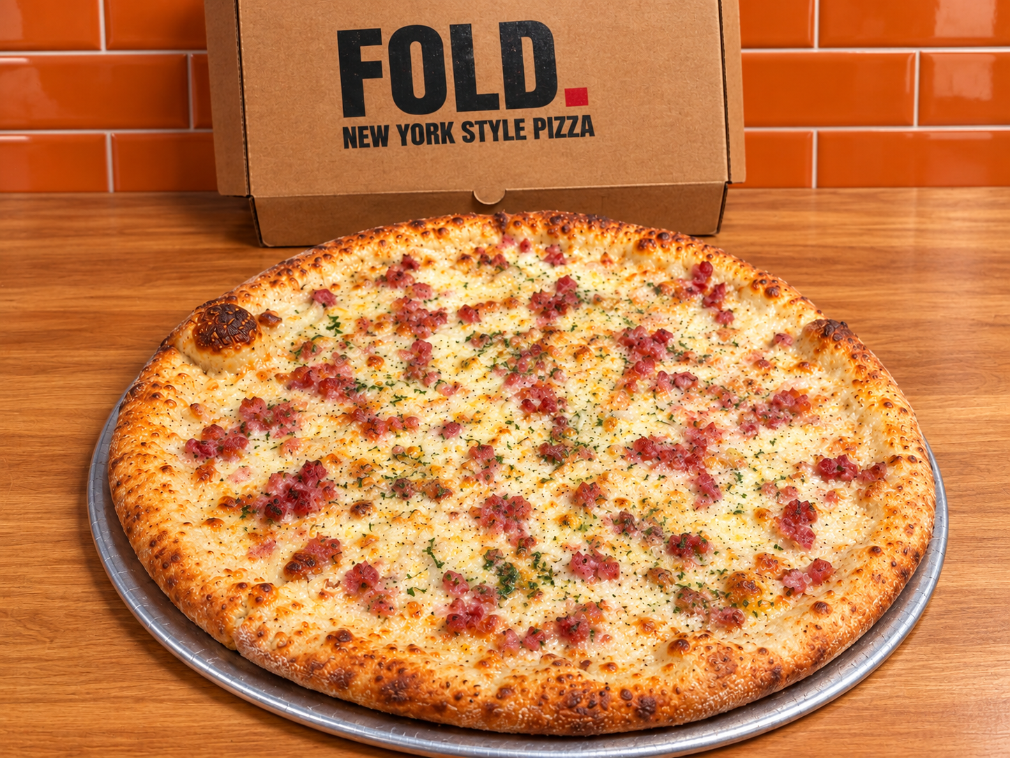 Fold white pizza